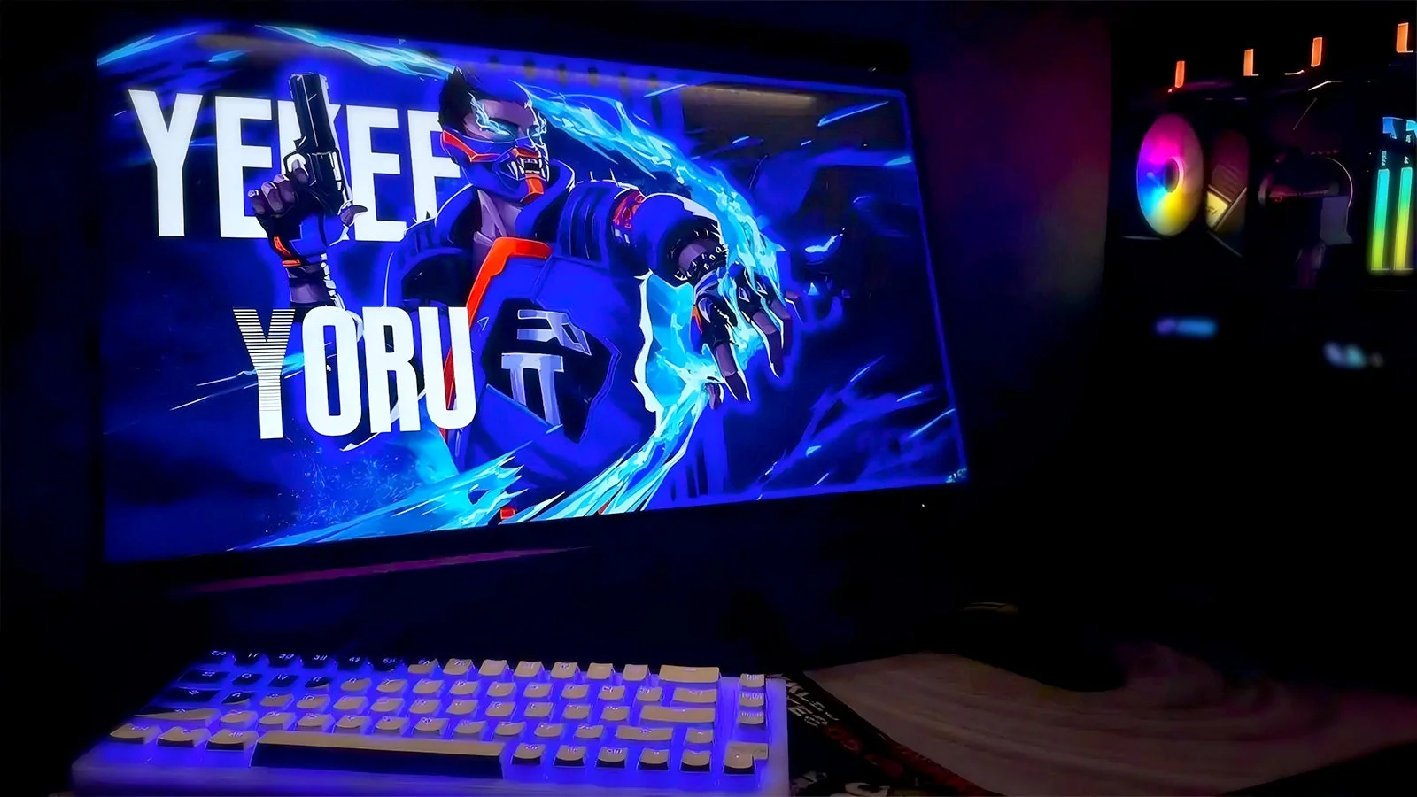 High-end competitive esports gaming setup with a mechanical keyboard and low sensitivity mousepad
